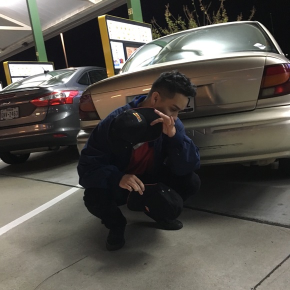 Meet your Posher, Andrew - Picture 1 of 1